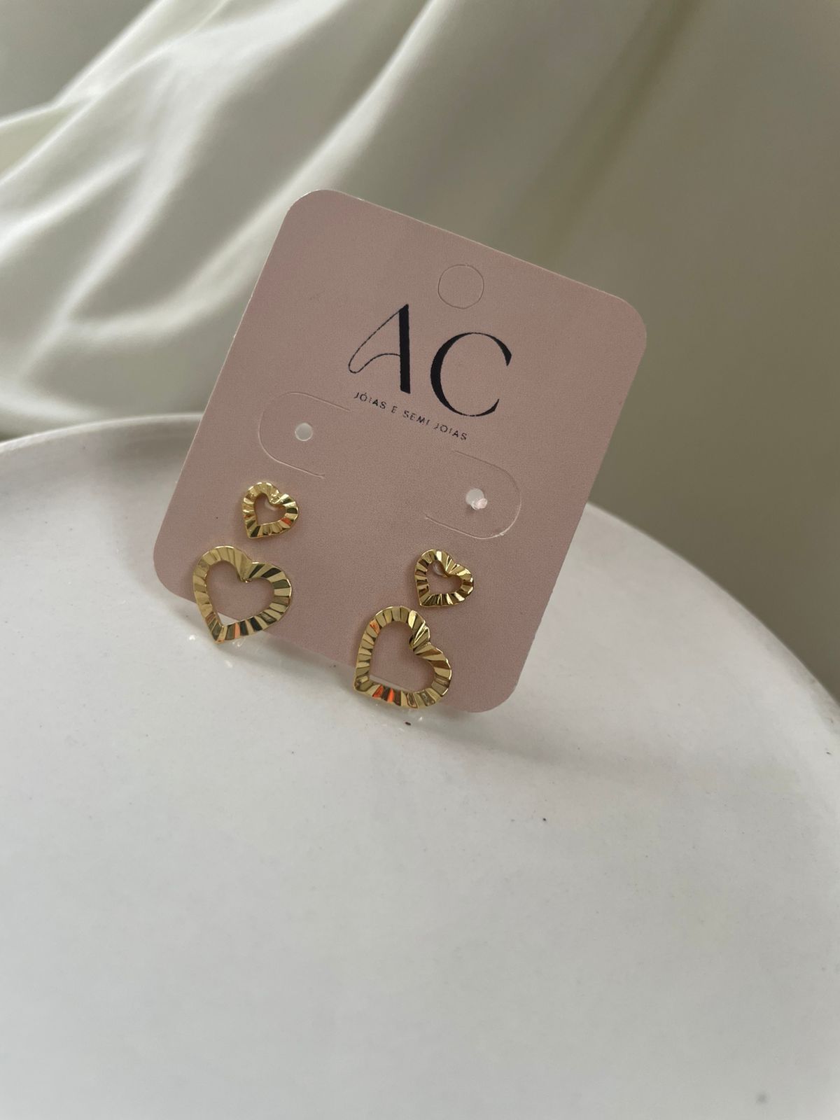 ❤️ Brinco Duplo Orgânico Vazado de Coração 18k - Imagem 2