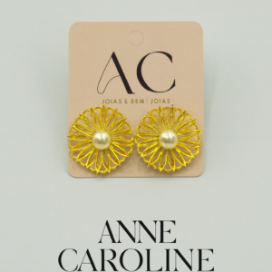 🌸  Brinco de Flor com Pérola Central ✨